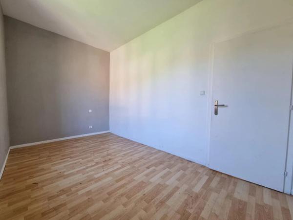 🏡 **Immeuble à rénover – Gros potentiel à Abreschviller !**