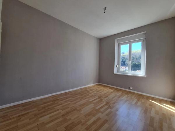 🏡 **Immeuble à rénover – Gros potentiel à Abreschviller !**