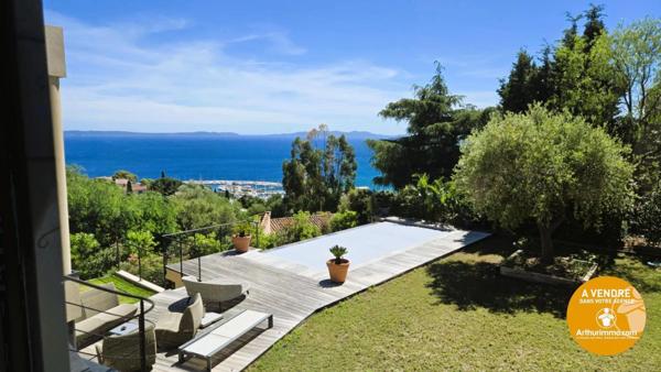 Vente Villa 6 pièces 203 m2 à Le Lavandou