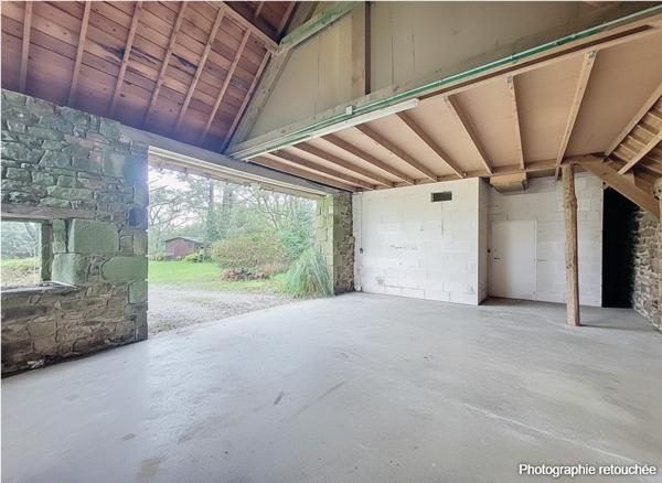 Charmante bâtisse à rénover