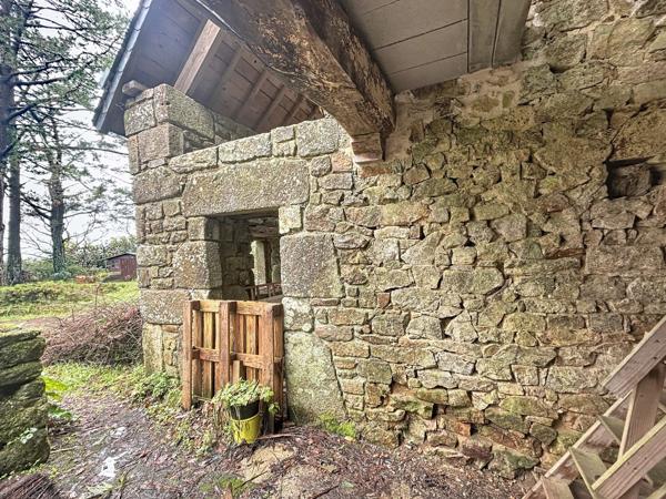 Charmante bâtisse à rénover