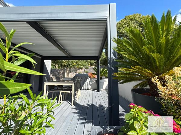 Maison contemporaine de plain-pied 5 pièces sur terrain de 800m2