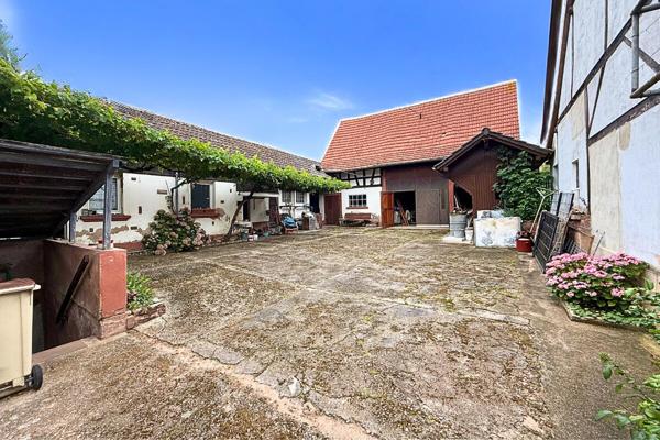 Maison avec dépendances sur 11 ares de terrain