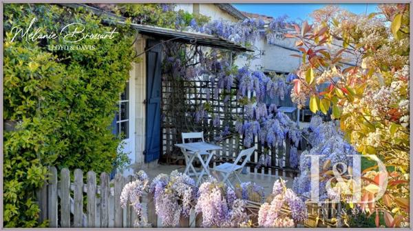 Longère et gites de 520 m² habitables, activité et revenus locatifs garantis