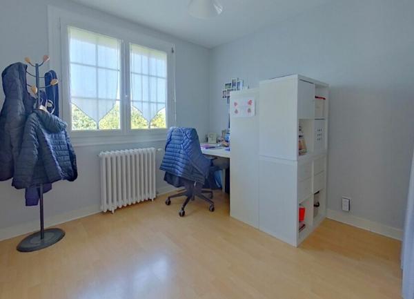 Maison à vendre    6 pièces •    Domont