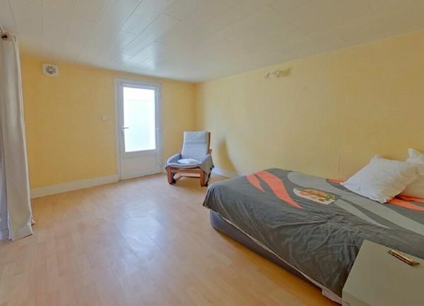 Maison à vendre    6 pièces •    Domont