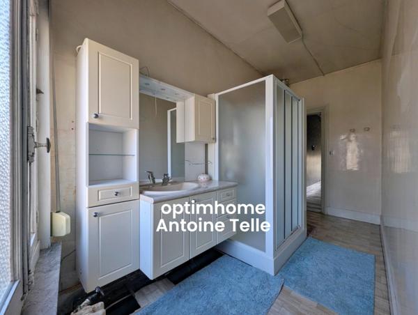 🏡 Redonnez vie cette de maison de 214m² avec exterieurs & garage, au cœur du Cateau !