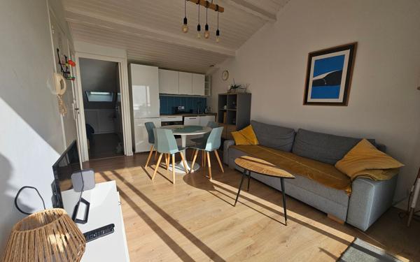 Appartement à vendre    2 pièces • 25,46 m2 Royan