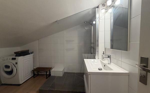 Appartement à vendre    2 pièces • 25,46 m2 Royan