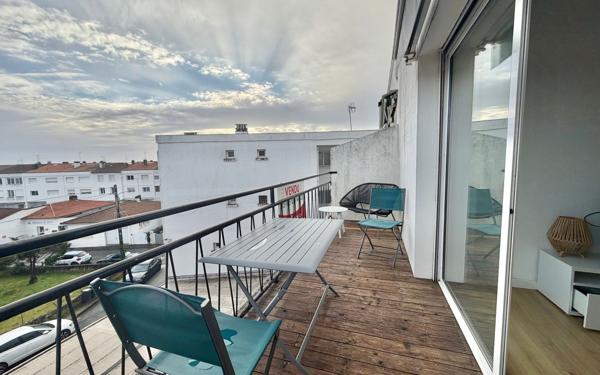 Appartement à vendre    2 pièces • 25,46 m2 Royan