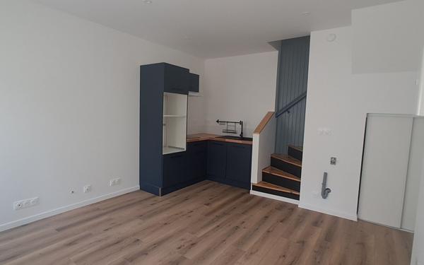 Maison à louer    1 pièce • 32,45 m2 Saint-Quentin