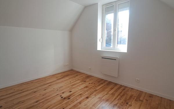 Maison à louer    1 pièce • 32,45 m2 Saint-Quentin