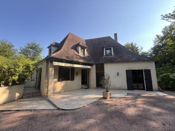 Maison à vendre 296 520 € Champcevinel 6 p 155 m² DPE C