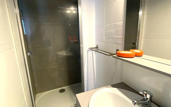 Appartement à vendre    3 pièces • 7 603 m2 Anglet