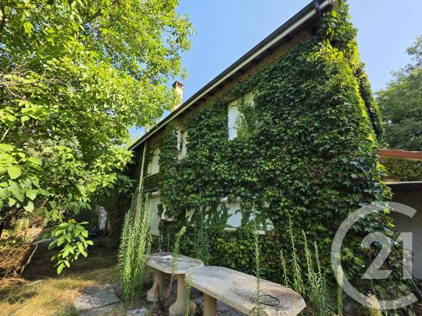 Maison à vendre  6 pièces - 185 m 2   BOURNONCLE ST PIERRE  - 43