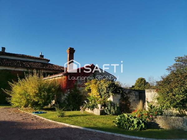 Maison charentaise de charme - BLANZAC-LES-MATHA