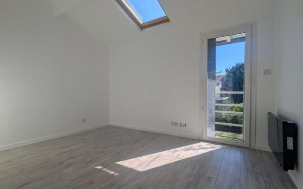 Appartement à vendre    4 pièces • 70,42 m2 Saint-Maur-des-Fossés