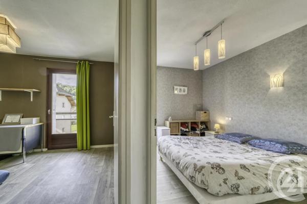 Appartement F3 à vendre  3 pièces - 67,95 m 2   RUMILLY  - 74