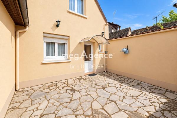 Maison à BONNETABLE, 72110 - 5 pièces 105m²