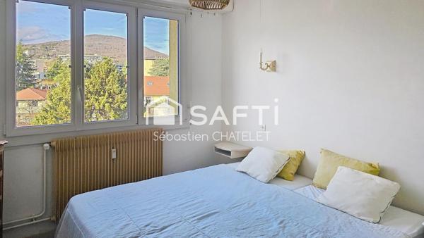 T2 bis dernier étage – Vue dégagée montagnes