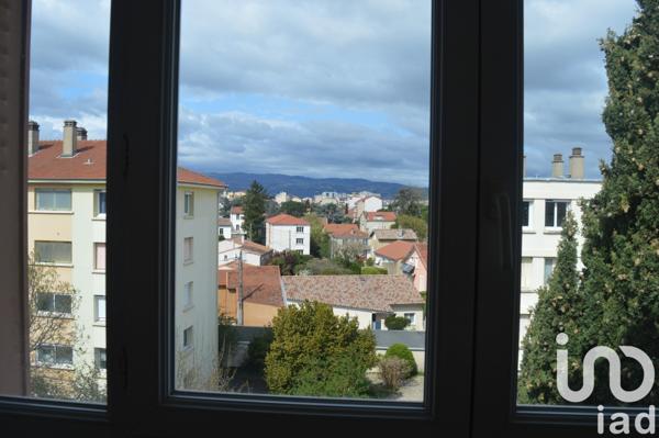 Appartement 2 pièces de 57 m² à Valence (26000)