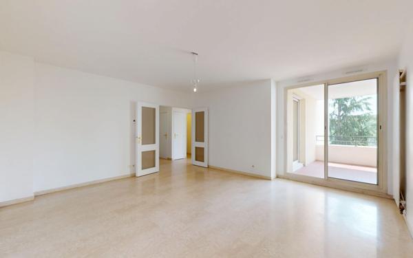 Appartement à vendre    3 pièces • 68,74 m2 Lyon 4