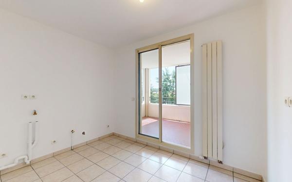Appartement à vendre    3 pièces • 68,74 m2 Lyon 4