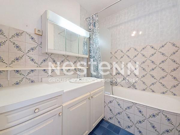 MANDELIEU : 2P SUD a vendre Double garage + cave