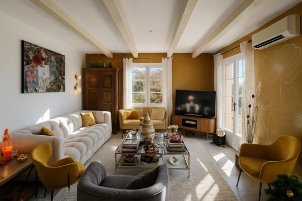 Maison familiale avec piscine dans un environnement résidentiel recherché