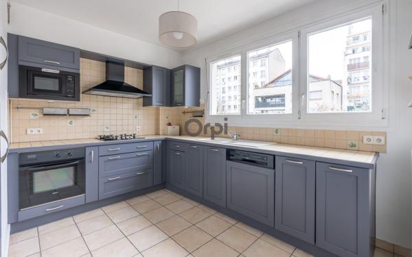 Appartement à vendre    3 pièces • 86,51 m2 Joinville-le-Pont