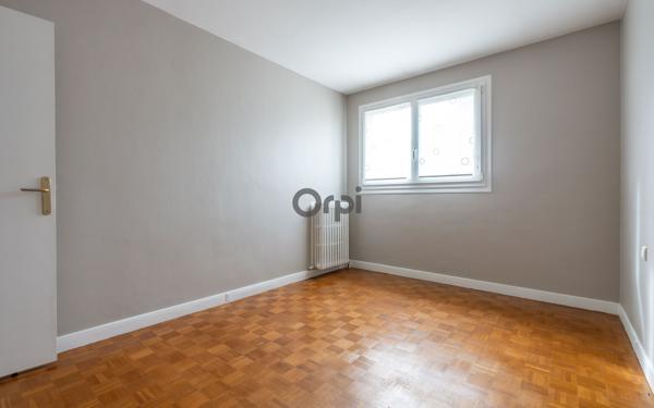 Appartement à vendre    3 pièces • 86,51 m2 Joinville-le-Pont