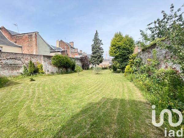 Maison à vendre 11 pièces 340 m² Saint-Quentin