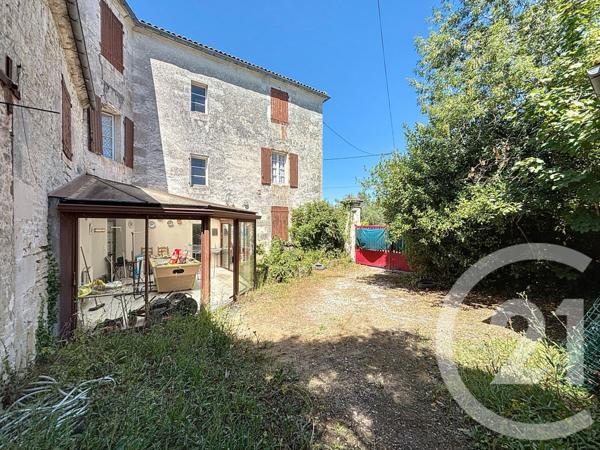 Maison à vendre  10 pièces - 206 m2 HIERSAC - 16
