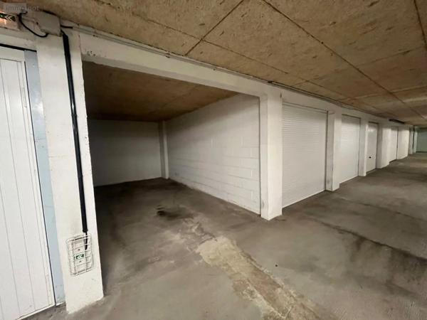 Location - Garage et parking Rosendaël 59240 1 pièce