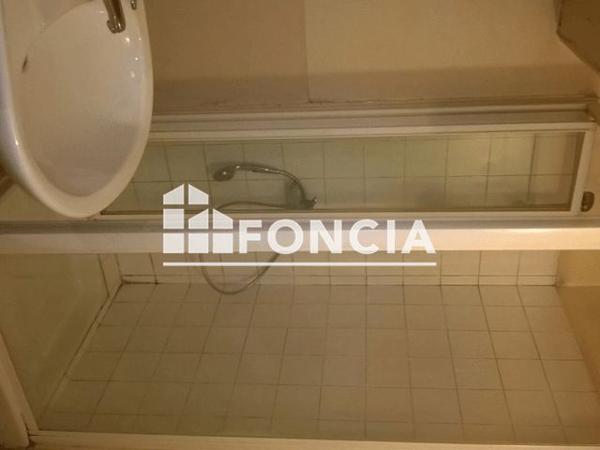 Location Appartement 2 pièces 28.9 m² - 91 RUE DES CARMES Cahors 46000