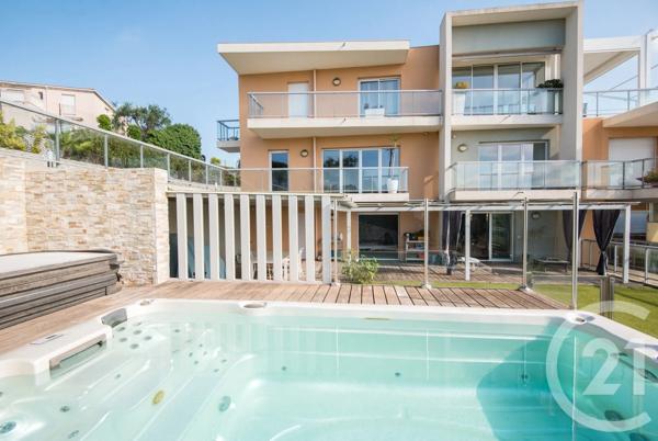 Appartement F4 à vendre  4 pièces - 112,94 m 2   NICE  - 06