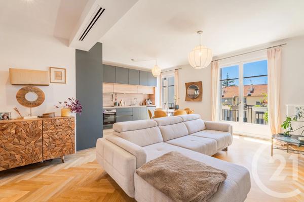 Appartement F4 à vendre  4 pièces - 112,94 m 2   NICE  - 06