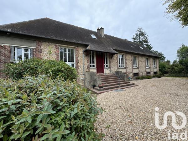 Maison 8 pièces de 190 m² à Conches-en-Ouche (27190)