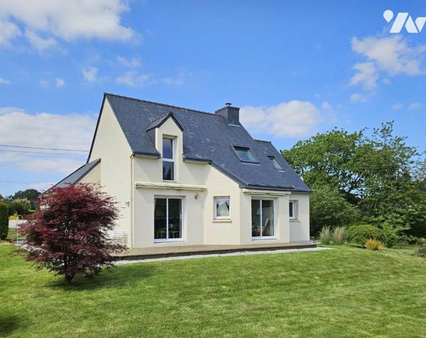 Maison à vendre 5 pièces à PLUMELIAU (56930), Morbihan (56), Située hors lotissement avec vue d...