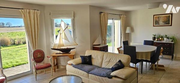 Maison à vendre 5 pièces à PLUMELIAU (56930), Morbihan (56), Située hors lotissement avec vue d...
