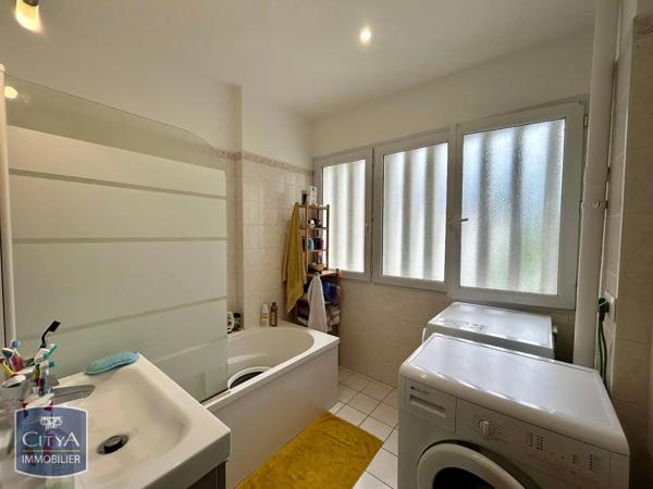 Appartement à louer 3 pièces 69.53m² Saint-Avertin (37550)