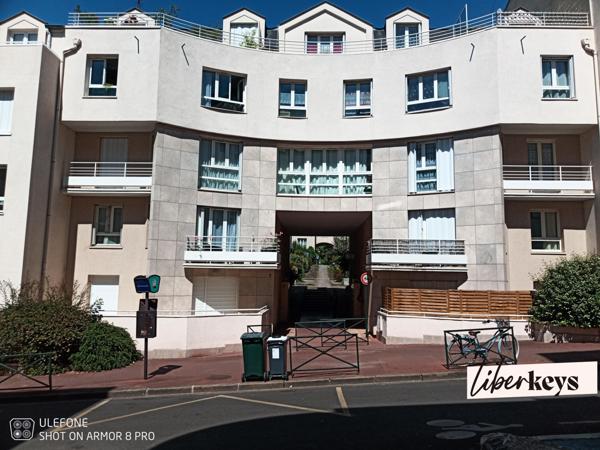 445000€ Faire une offre. 70 m², 1chb ou 2 chb possibles, double salon, traversant, balcon + terrasse. 