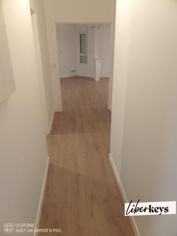 445000€ Faire une offre. 70 m², 1chb ou 2 chb possibles, double salon, traversant, balcon + terrasse. 