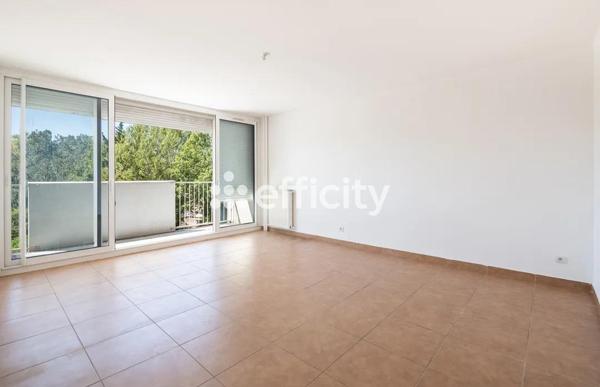 Appartement
         3 pièces
        - 87 m² Exclusivité 245 000 € *