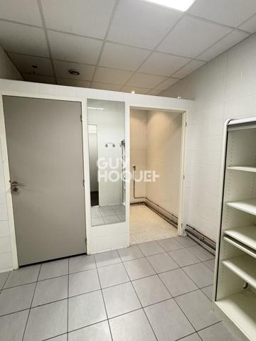 IMMEUBLE À LOUER DE 106,00 M²