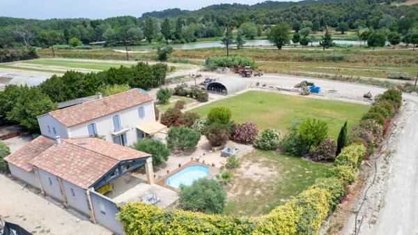 Maison 5 pièces - 207 m² Exclusivité efficity