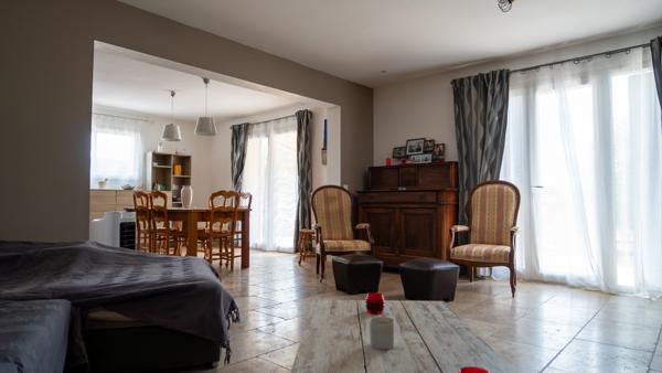 Maison 5 pièces - 207 m² Exclusivité efficity