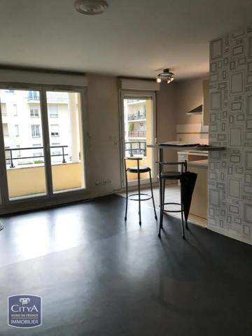 Appartement à louer 2 pièces 43.7m² Lille (59800)