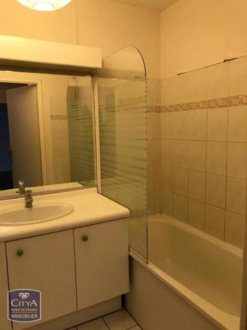 Appartement à louer 2 pièces 43.7m² Lille (59800)