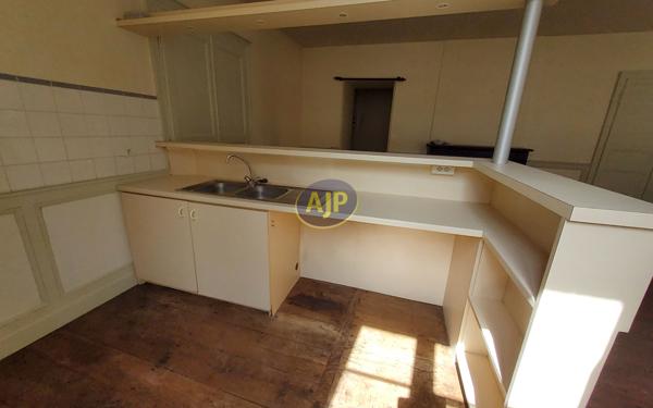 Appartement à louer Pontivy : 3 pièces, 76m² avec 2 chambre(s) à 640€ - AJP Immobilier Pontivy